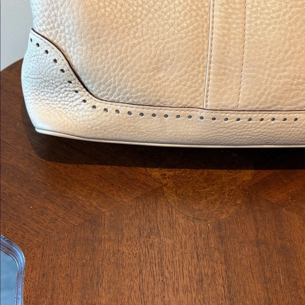 Coach  5055  Hampton satchel  pebbled leather  light tan / perforations  EUC